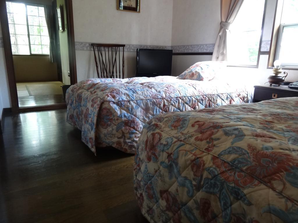 Gasthof Arutany นาสุ ภายนอก รูปภาพ